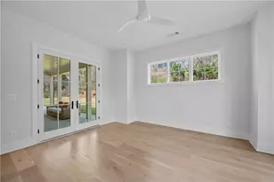 372 Chattahoochee St, Roswell, GA 30075 - Photo 11