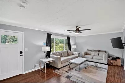 624 Village Lane Drive SW, Marietta, GA 30060 - Photo 7