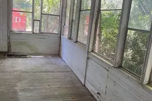 114 E Adams St, Sparta, GA 31087 - Photo 3