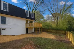 150 N Pond Ct, Roswell, GA 30076 - Photo 3