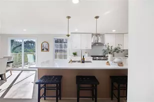 150 N Pond Ct, Roswell, GA 30076 - Photo 15