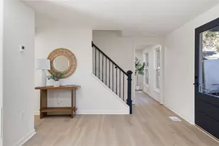 150 N Pond Ct, Roswell, GA 30076 - Photo 3