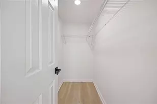 150 N Pond Ct, Roswell, GA 30076 - Photo 33