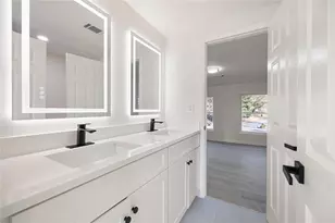 150 N Pond Ct, Roswell, GA 30076 - Photo 35