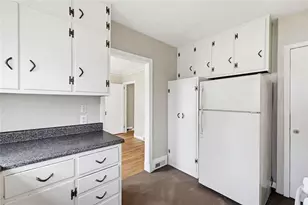 1911 N North Decatur Rd, Atlanta, GA 30307 - Photo 11