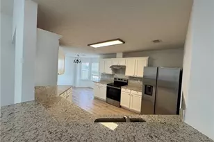 3720 Crescent Walk Ln, Suwanee, GA 30024 - Photo 5