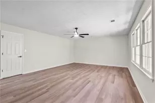 1559 Fieldgreen Overlook, Stone Mountain, GA 30088 - Photo 15