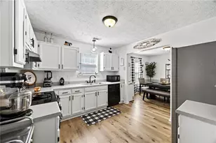 469 Village Cir, Stockbridge, GA 30281 - Photo 7