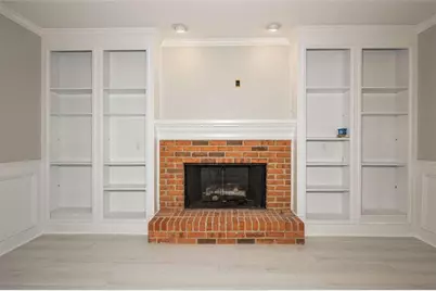 151 Lakeside Drive NW, Kennesaw, GA 30144 - Photo 9