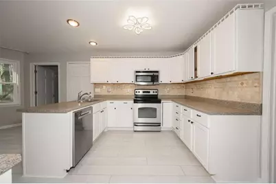 151 Lakeside Drive NW, Kennesaw, GA 30144 - Photo 17