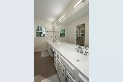 151 Lakeside Drive NW, Kennesaw, GA 30144 - Photo 25