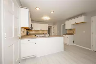 151 Lakeside Dr NW, Kennesaw, GA 30144 - Photo 15