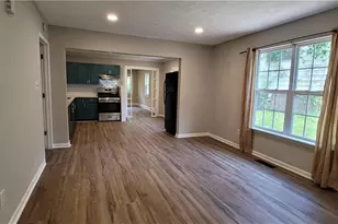 363 N 16th St, Griffin, GA 30223 - Photo 15