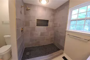 363 N 16th St, Griffin, GA 30223 - Photo 9