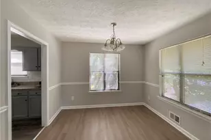 3331 Cottonwood Ln, Snellville, GA 30078 - Photo 11