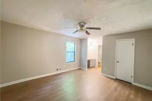 3331 Cottonwood Ln, Snellville, GA 30078 - Photo 13