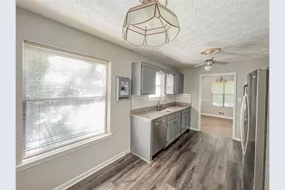 3331 Cottonwood Lane, Snellville, GA 30078 - Photo 9