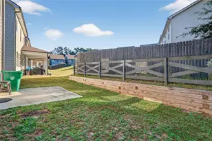 1553 Spring Hollow Way, Stone Mountain, GA 30083 - Photo 25