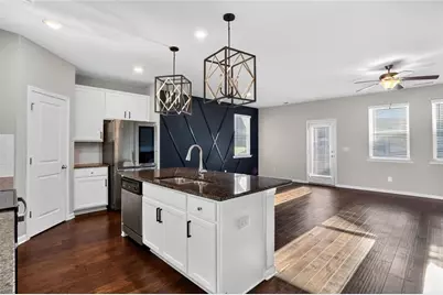 1553 Spring Hollow Way, Stone Mountain, GA 30083 - Photo 3