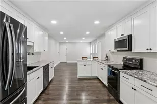 6118 Barfield Rd, Atlanta, GA 30328 - Photo 5