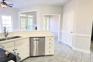 2287 Birch Hollow Trail, Lawrenceville, GA 30043 - Photo 11