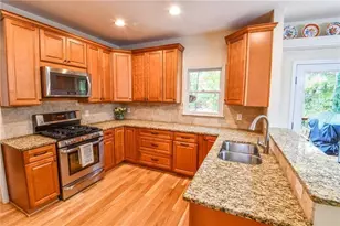 1865 Oak Tree Hollow, Alpharetta, GA 30005 - Photo 11