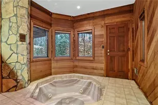 365 Crosstree Ln, Sandy Springs, GA 30328 - Photo 27