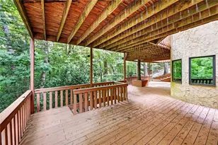 365 Crosstree Ln, Sandy Springs, GA 30328 - Photo 39