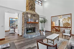 365 Crosstree Ln, Sandy Springs, GA 30328 - Photo 5