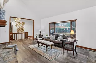 365 Crosstree Ln, Sandy Springs, GA 30328 - Photo 9