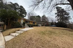 1455 N Amanda Cir NE, Atlanta, GA 30329 - Photo 3