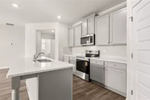 912 Stow Ln, Monroe, GA 30655 - Photo 9