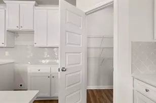 906 Stow Ln, Monroe, GA 30655 - Photo 13