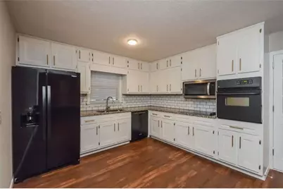 1285 Earle Court, Conyers, GA 30013 - Photo 7