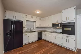 1285 Earle Ct, Conyers, GA 30013 - Photo 7