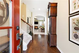 217 Highland Village Ln, Woodstock, GA 30188 - Photo 3