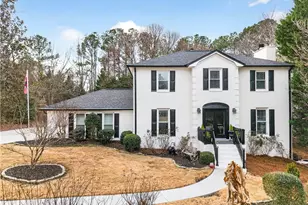 325 Saddle Creek Cir, Roswell, GA 30076 - Photo 1