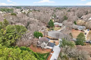 325 Saddle Creek Cir, Roswell, GA 30076 - Photo 37