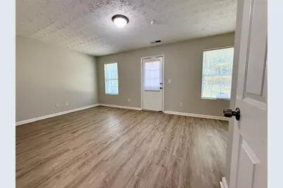 1708 Redan E, Lithonia, GA 30058 - Photo 5