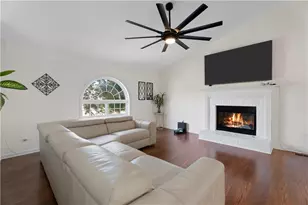 1281 Eagles Nest Cir, Carrollton, GA 30116 - Photo 3