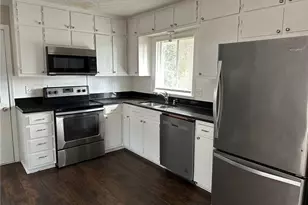 4541 Cypress Ridge Ct, Stone Mountain, GA 30083 - Photo 3