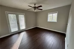 4541 Cypress Ridge Ct, Stone Mountain, GA 30083 - Photo 9