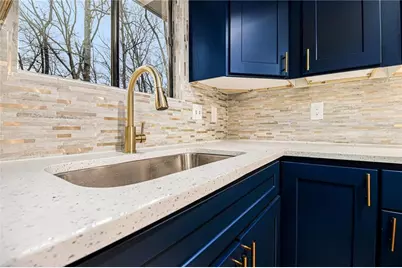 8443 Park Ridge Lane, Riverdale, GA 30274 - Photo 11