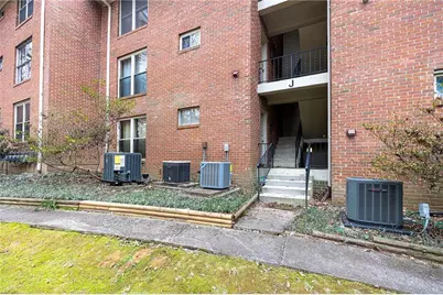 1111 Clairemont Avenue #J2, Decatur, GA 30030 - Photo 19