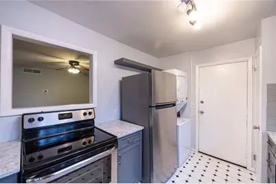 1111 Clairemont Avenue #J2, Decatur, GA 30030 - Photo 11