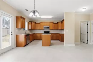 2760 Tyler Bay Ln, Grayson, GA 30017 - Photo 5