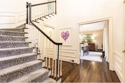 900 Hawick Drive NW, Atlanta, GA 30327 - Photo 3