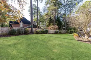 900 Hawick Dr NW, Atlanta, GA 30327 - Photo 29