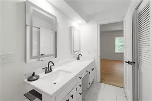 3649 Peachtree Rd NE, Atlanta, GA 30319 - Photo 15