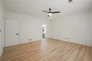 3649 Peachtree Rd NE, Atlanta, GA 30319 - Photo 13